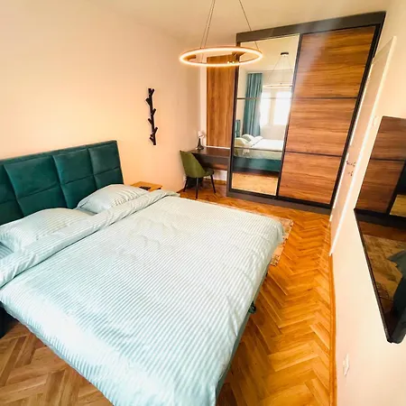 Διαμέρισμα Like Home3 *